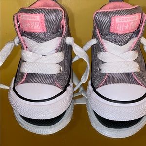 Converse infant Gray w pink  Hi-top Chucks, Sz 2.